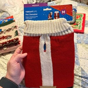 Vibrant Life Pet Sweater Size Medium New NWT Dog Cat Clothes Red Santa Suit